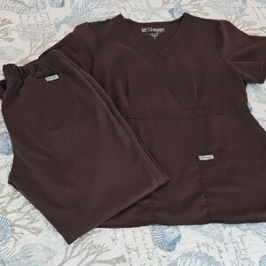 Grey's Anatomy Women's Scrub Set in Dark Brown